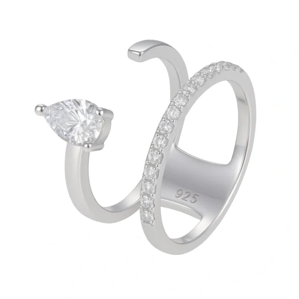 DARIA RING